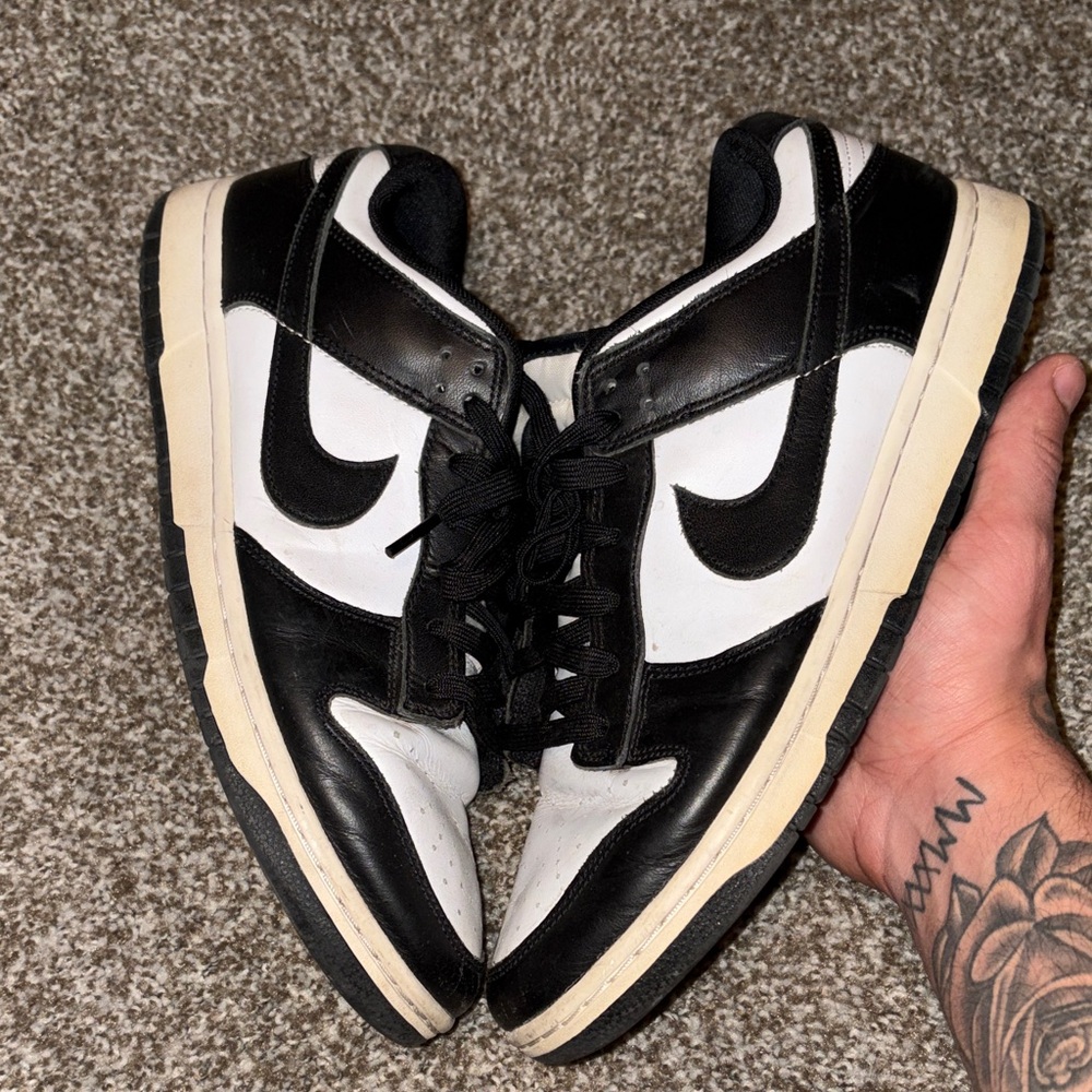 Nike Black and White Men's Sneakers